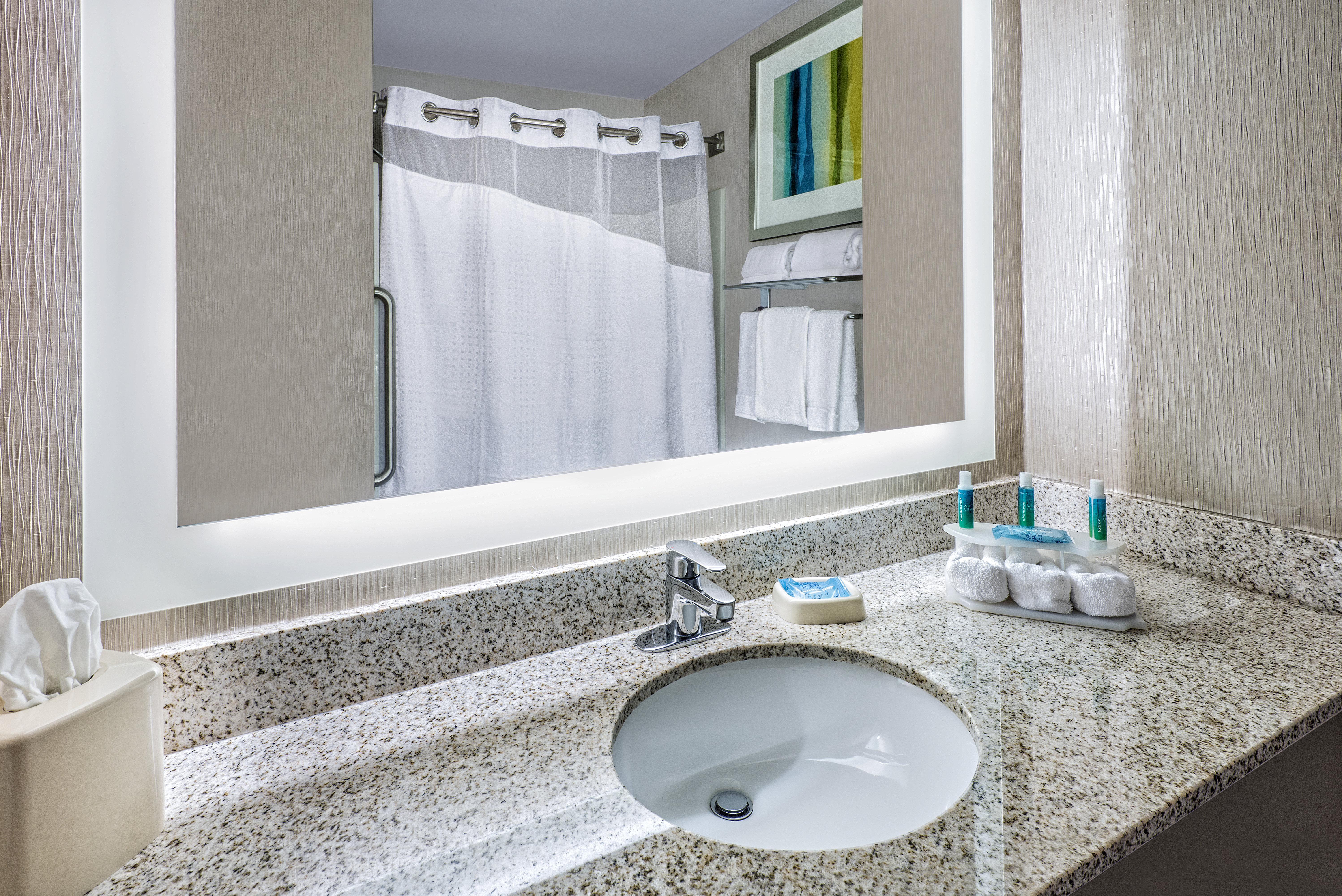 Holiday Inn Express Hotel And Suites Fort Worth/I-20 Екстер'єр фото