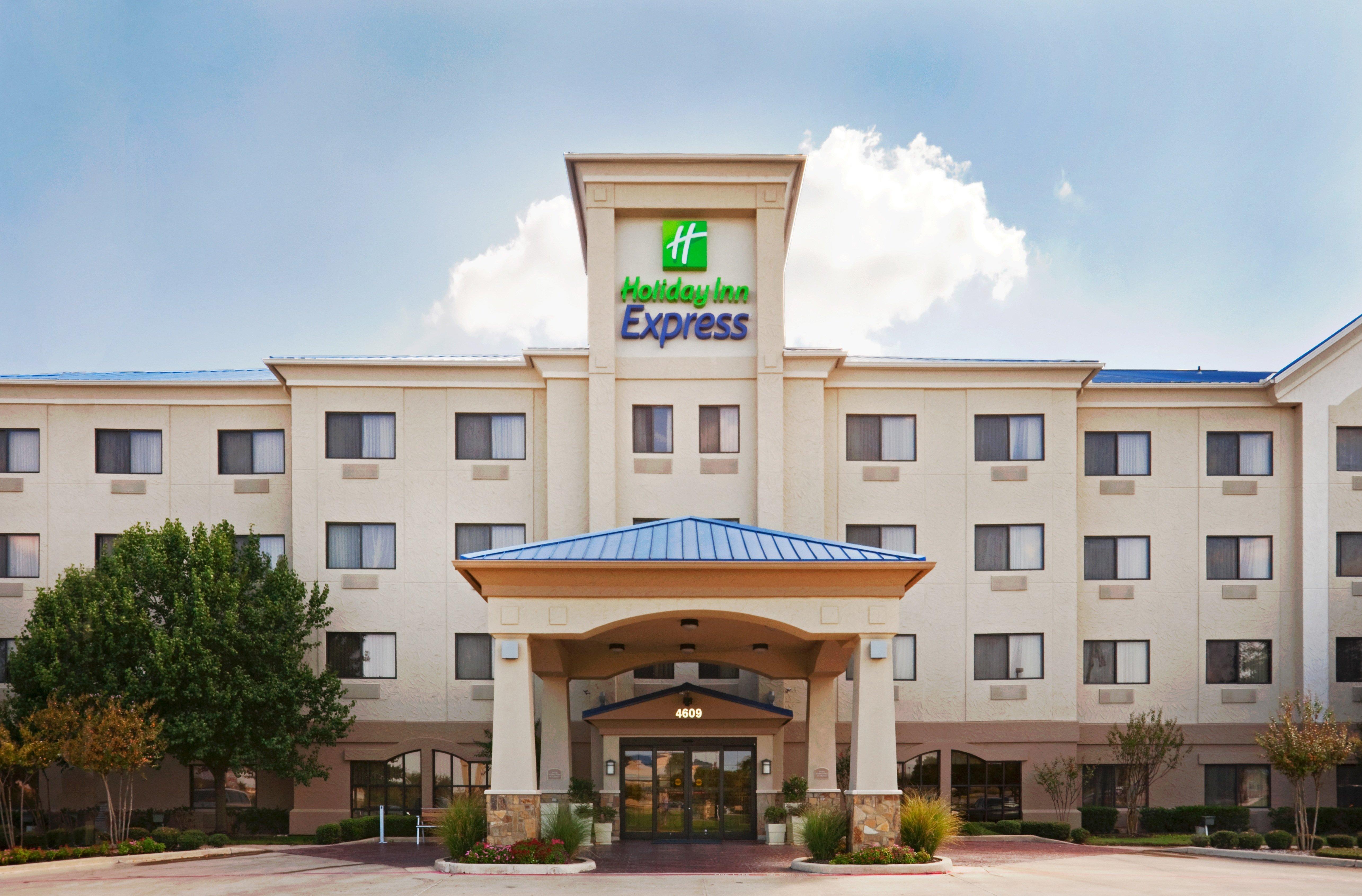 Holiday Inn Express Hotel And Suites Fort Worth/I-20 Екстер'єр фото