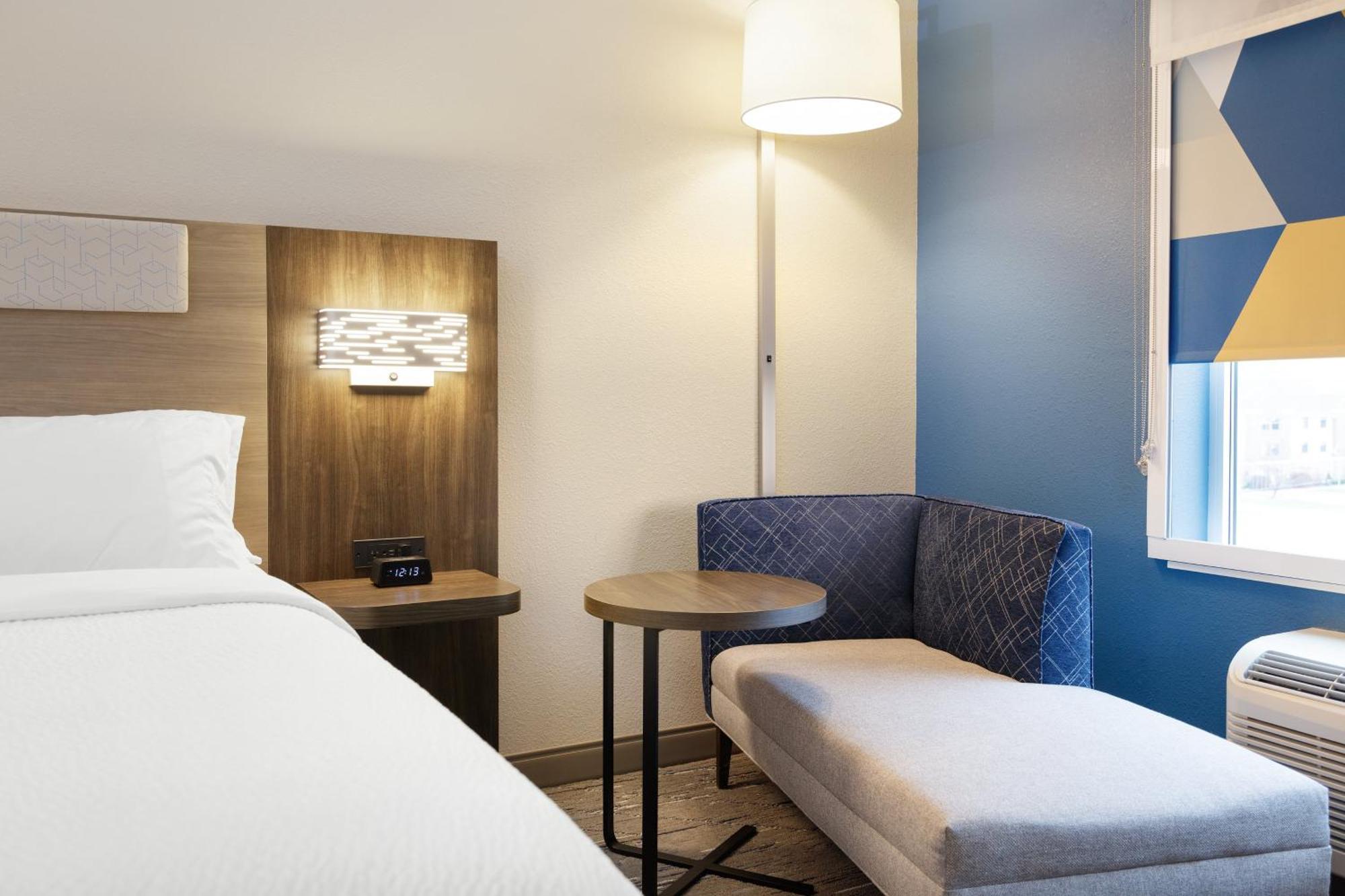 Holiday Inn Express Hotel And Suites Fort Worth/I-20 Екстер'єр фото