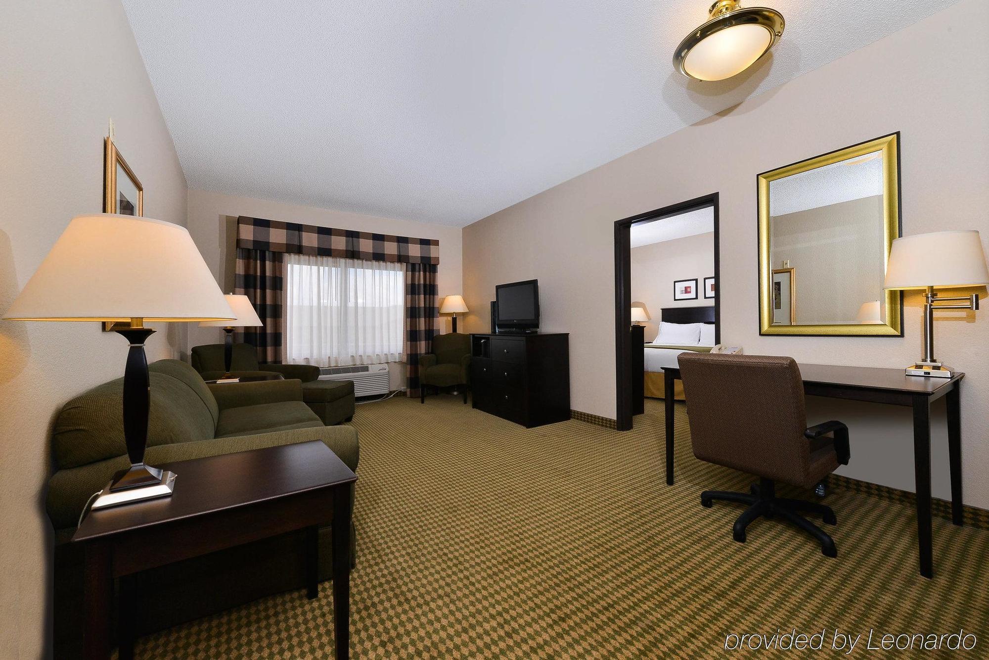 Holiday Inn Express Hotel And Suites Fort Worth/I-20 Екстер'єр фото