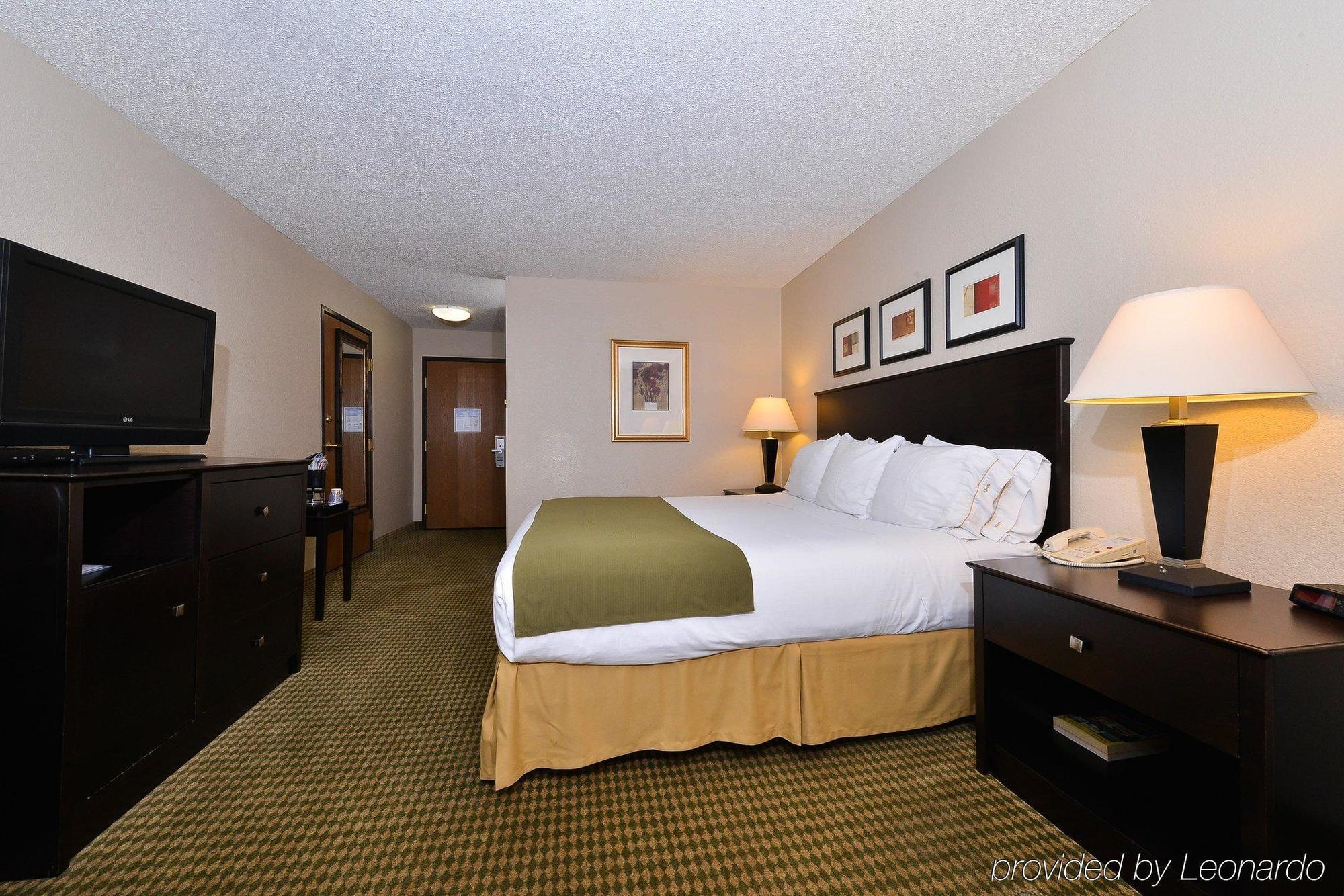 Holiday Inn Express Hotel And Suites Fort Worth/I-20 Екстер'єр фото