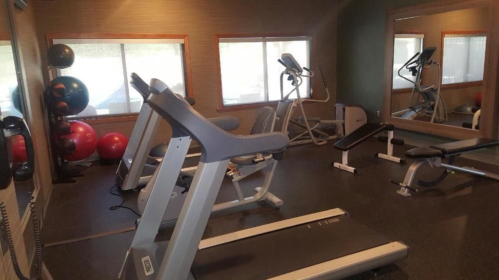 Holiday Inn Express Hotel And Suites Fort Worth/I-20 Екстер'єр фото