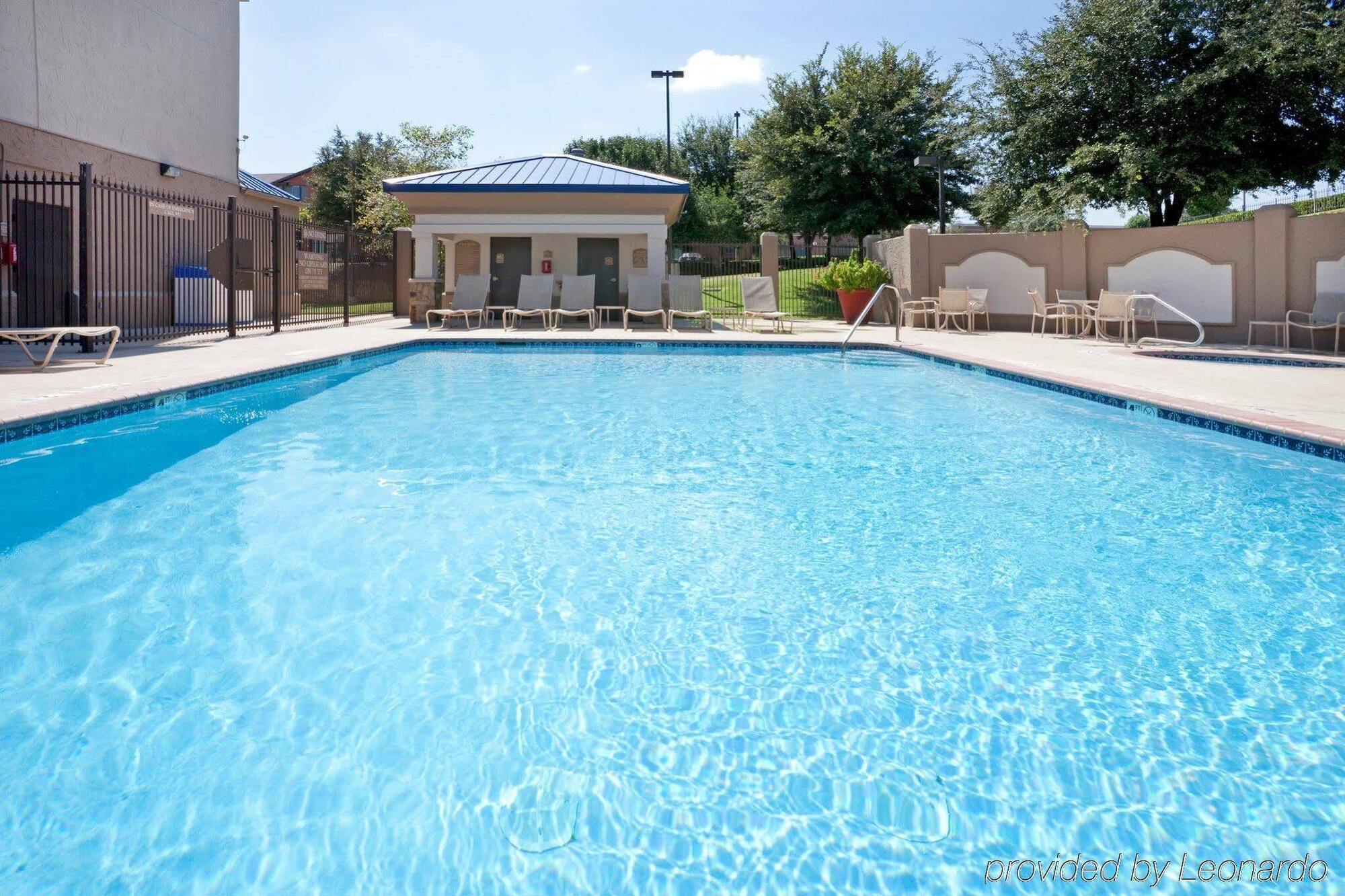Holiday Inn Express Hotel And Suites Fort Worth/I-20 Екстер'єр фото